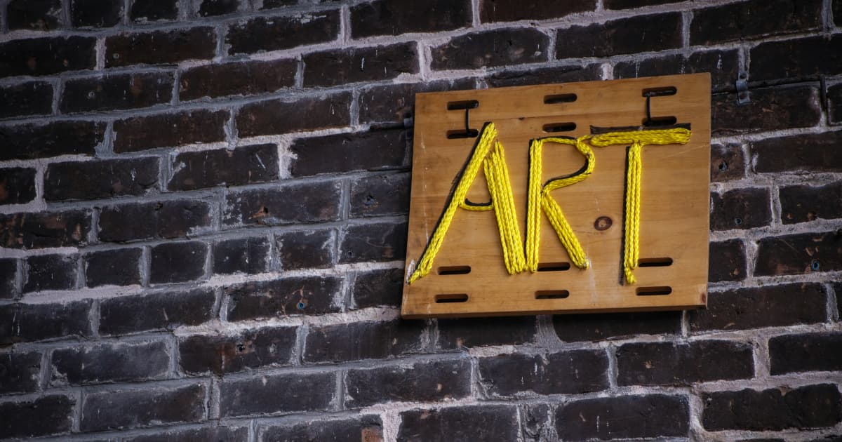 Un Renault Dauphine de 1959 se incorpora a la colección del Museo de Coches y Juguetes DFW, destacando la ambición automotriz de la posguerra