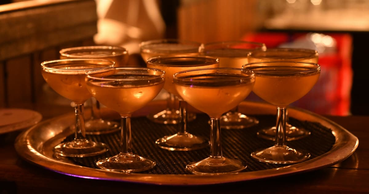 Huddle House presenta nueva línea Smokey BBQ Bacon con sabores sureños