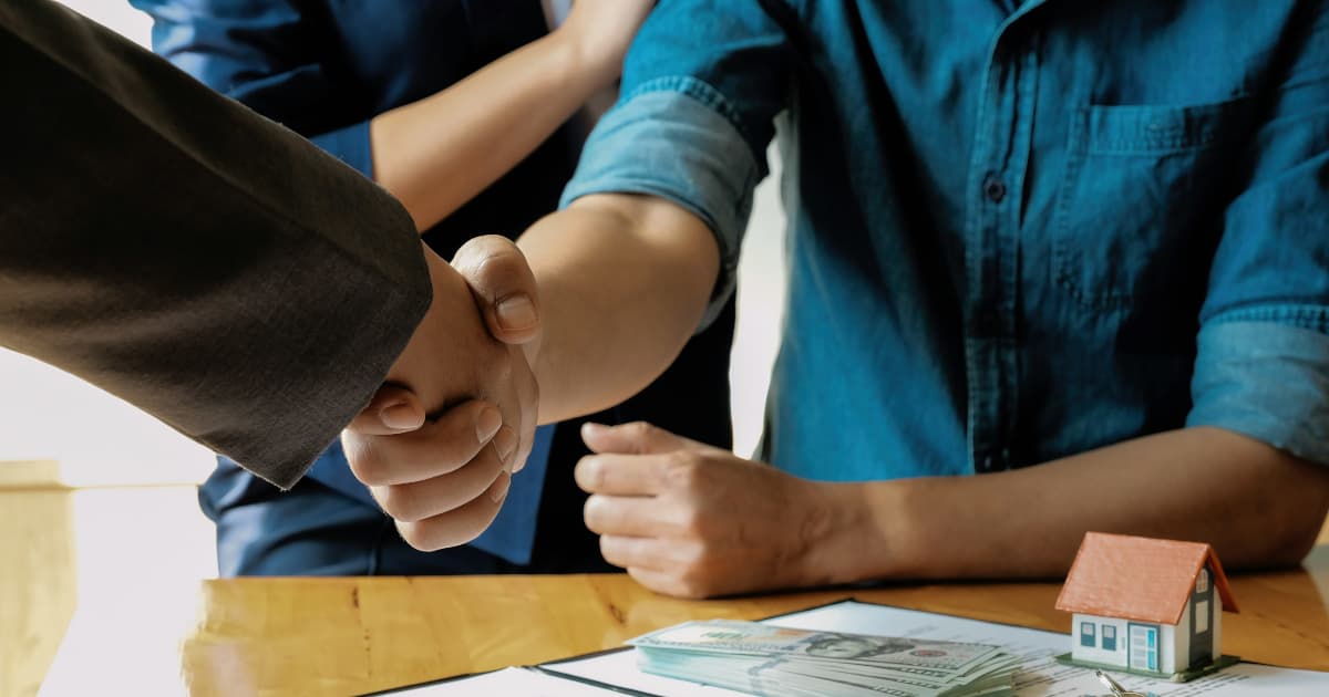 OptimumBank Holdings lanza promoción de financiamiento de bienes raíces comerciales ocupados por sus propietarios para el primer trimestre de 2026