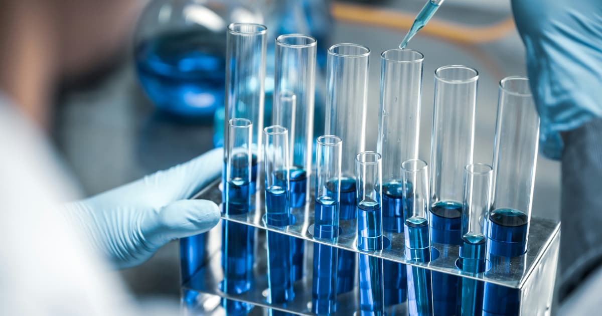 Investigadores de Cornell Desarrollan Nanopartículas que Mejoran la Inmunoterapia para Cánceres Resistentes