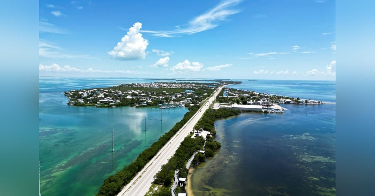 El mercado inmobiliario de los Cayos de Florida muestra una división entre las ventas de lujo y las casas antiguas en canales
