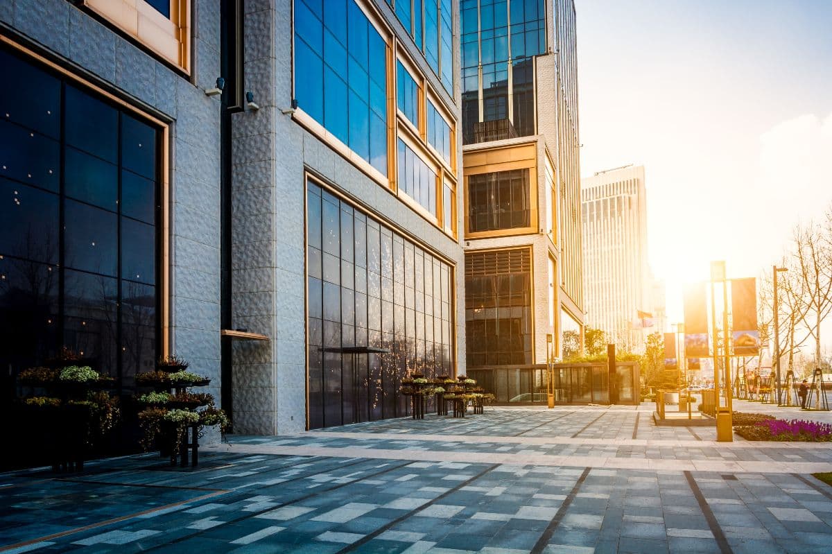 La plataforma de IA de DealGround comprime la prospección de CRE de días a minutos