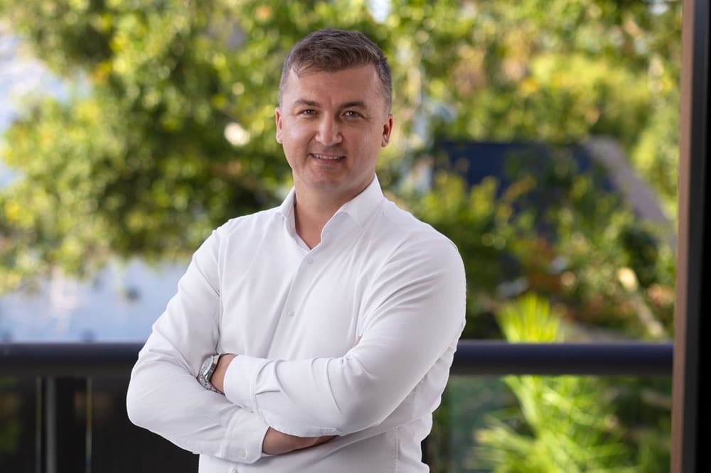 El mercado inmobiliario de lujo de Sarasota experimenta un cambio demográfico mientras compradores jóvenes pagan en efectivo por propiedades de alta gama