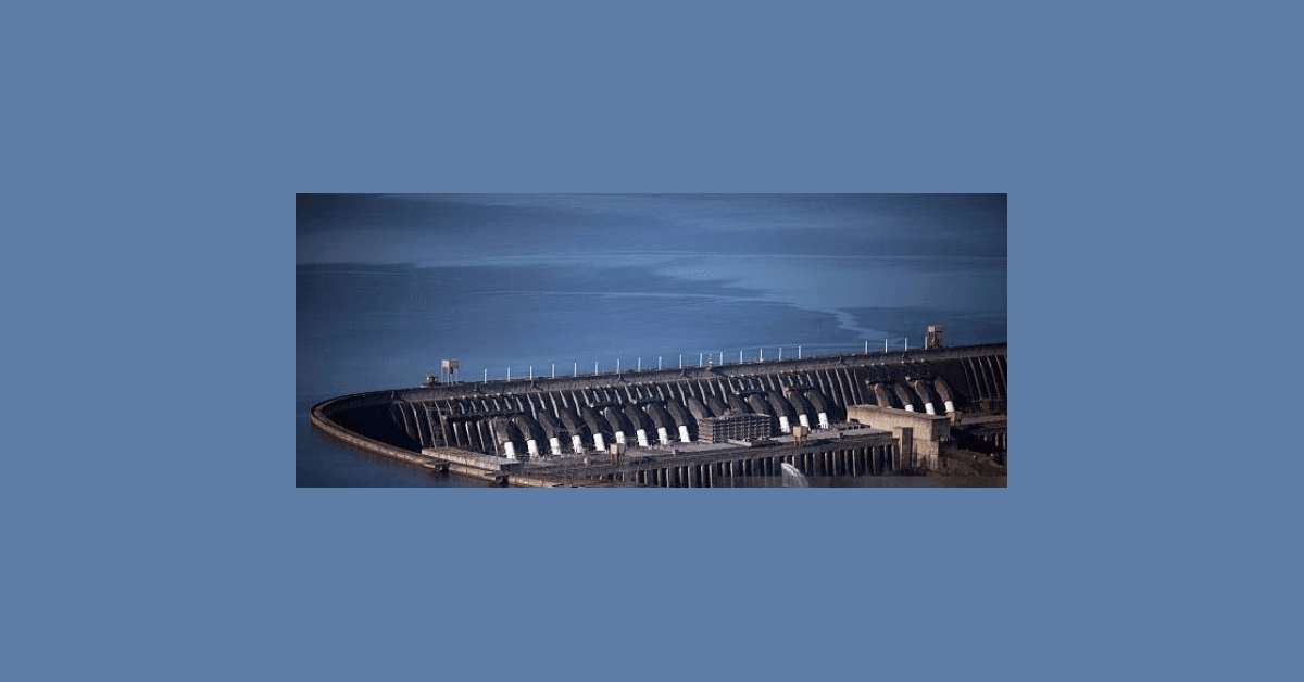 Abogado Julio Benítez publica libro sobre caso de denuncia de corrupción internacional que involucra a Itaipú Binacional