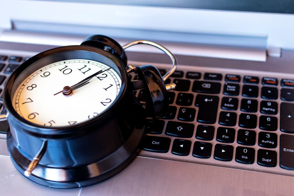 Mauka Digital presenta una plataforma personalizable de seguimiento de tiempo para optimización empresarial