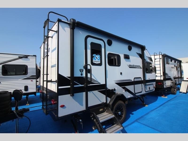 Pete's RV Center amplía su selección de campers usados y opciones de financiamiento en su red multiestatal