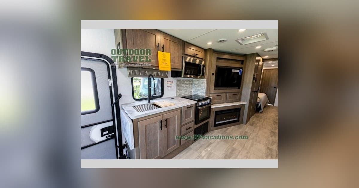 La liquidación de fin de año de Outdoor Travel ofrece autocaravanas con descuento y tarifas de alquiler de motorhomes por tiempo limitado en Ontario