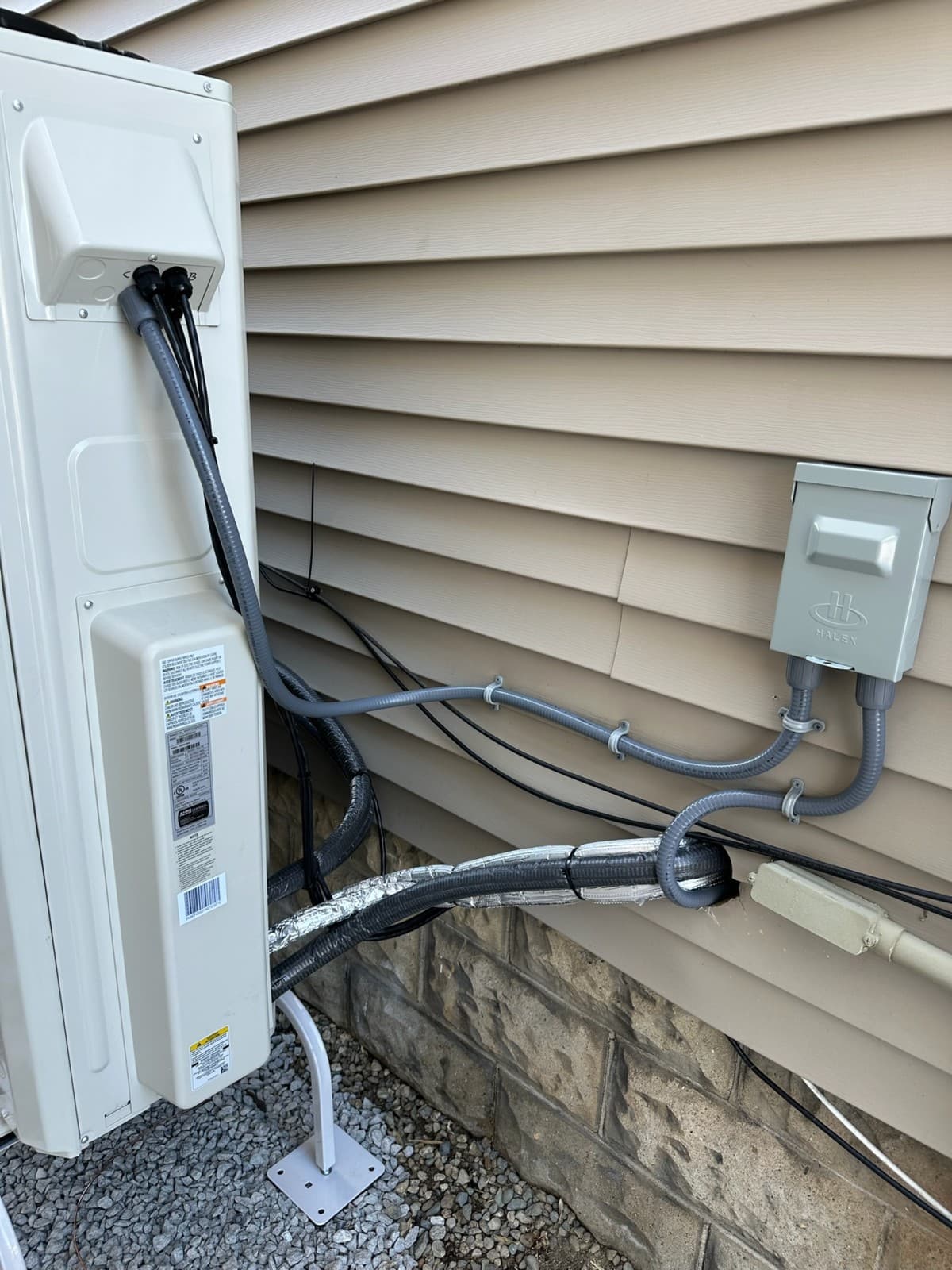 Moore Electric Amplía Servicios de Generadores de Respaldo Ante la Temporada de Tormentas en NH