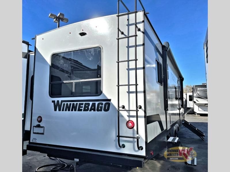 Johnnie Walker RV amplía su inventario de remolques de viaje en Las Vegas para satisfacer la creciente demanda en Nevada