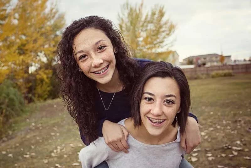 Las familias de Cove, TX obtienen acceso a atención de ortodoncia en Knecht Orthodontics, ubicado cerca