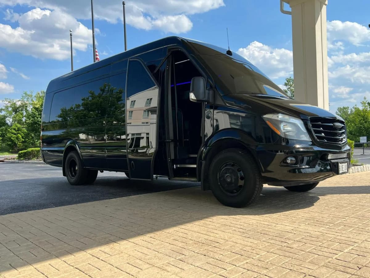 Skyline VIP Limo implementa programa integral de mejoras de seguridad para el transporte de lujo