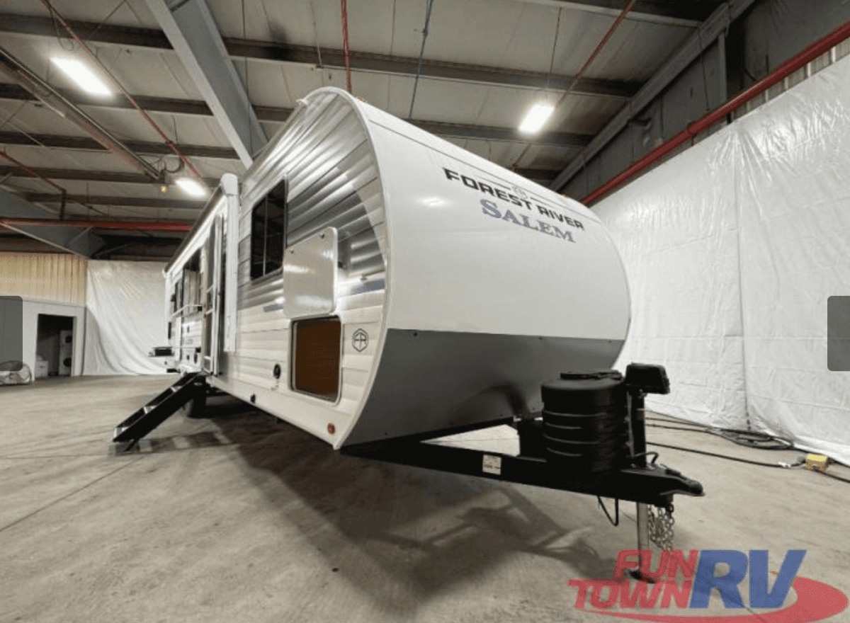 Larry's RV LLC Amplía el Acceso a la Propiedad de Vehículos Recreativos con Financiación Nacional y Precios Transparentes