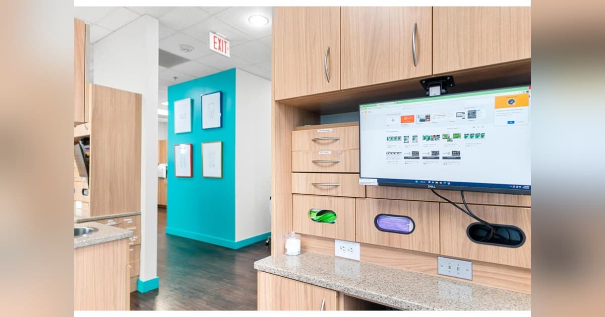 SmileHQ amplía sus servicios de ortodoncia en Washington DC para ofrecer brackets a todas las edades