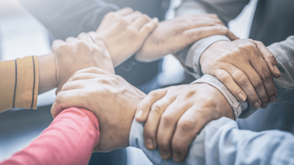 Amigos del A.S.H. Destacan la Salud Mental Mediante la Amabilidad Durante la Semana Dedicada