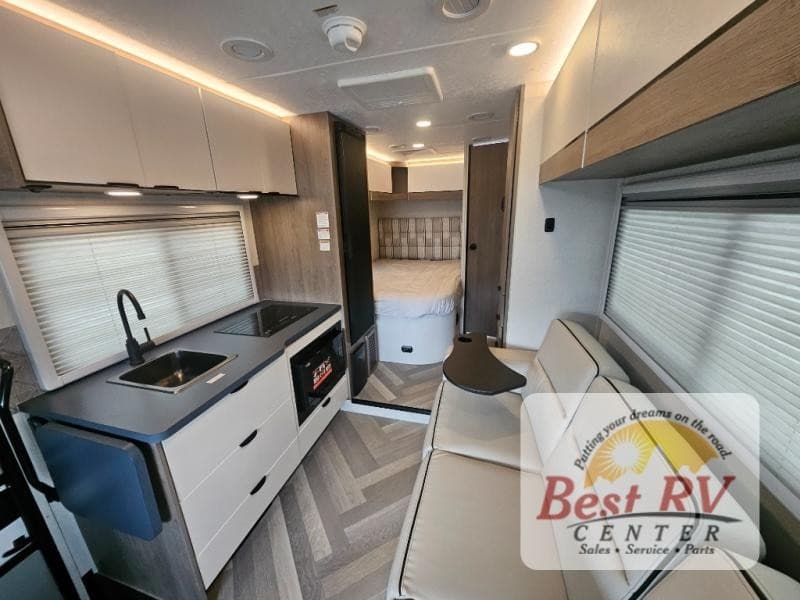 Best RV Center ajusta su estrategia de inventario en respuesta a la demanda estacional y las condiciones de suministro