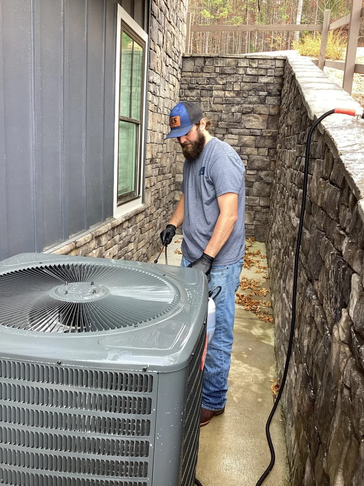 Engle Services LLC construye una reputación de 20 años como contratista integral de sistemas para el hogar en el centro de Alabama