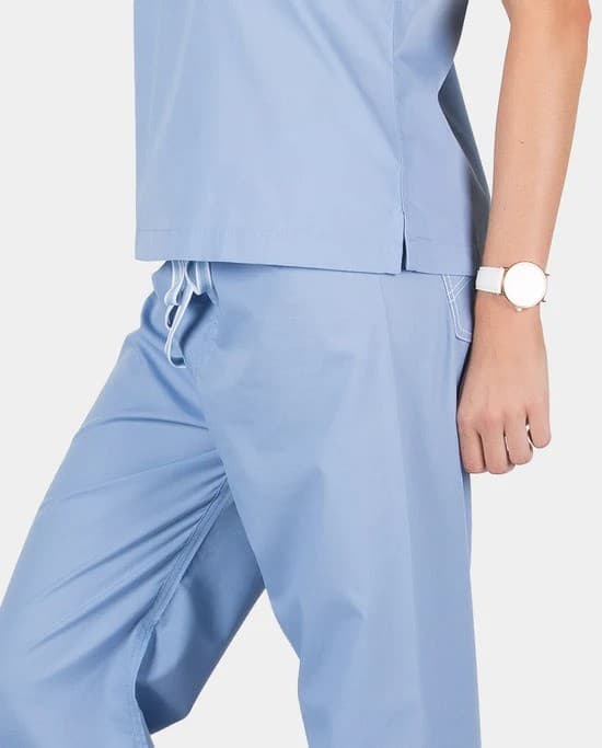 Blue Sky Scrubs lanza pantalones de scrub clásicos actualizados para profesionales de la salud