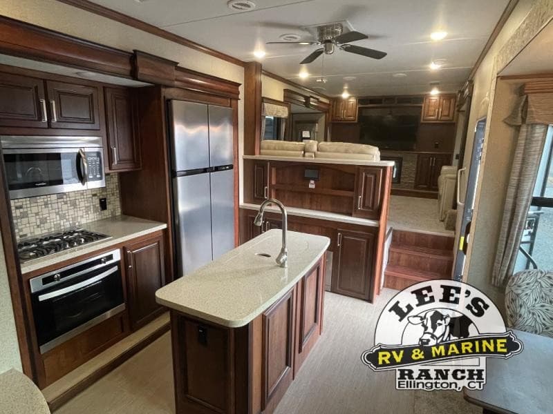 Lee's Auto & RV Ranch Destaca Casas Rodantes Usadas en Venta en Connecticut, Incluyendo Remolques Tipo Lágrima y Fifth-Wheels