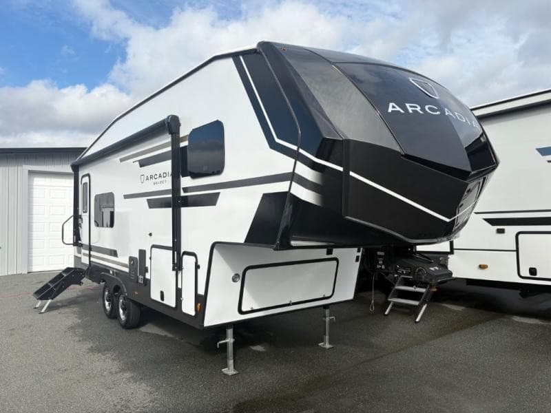 Meridian RV amplía su inventario de RV usados y servicio en Port Coquitlam