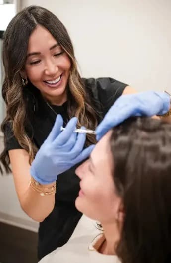 Anne Therese Medicina Estética Lanza Programa de Lifting Facial No Quirúrgico en Lewis Center