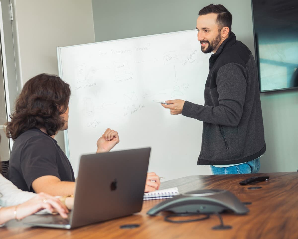 Dippidi expande su programa de generación de leads inmobiliarios omnicanal, reporta tasas de conversión de lead a conversación entre un 30 y 40% más altas