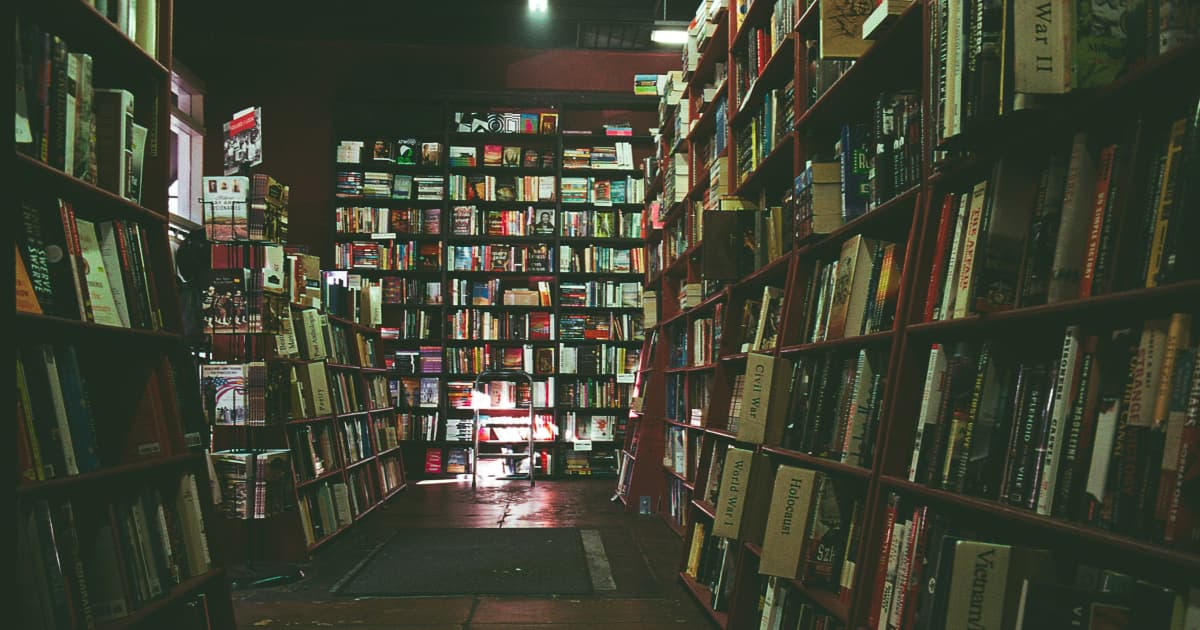 Nuevo libro 'Contrata a tu hijo' detalla estrategia fiscal para dueños de pequeñas empresas