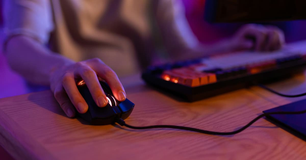 El streamer enmascarado @abdulmalik.era regresa a TikTok revolucionando la transmisión de Call of Duty Mobile