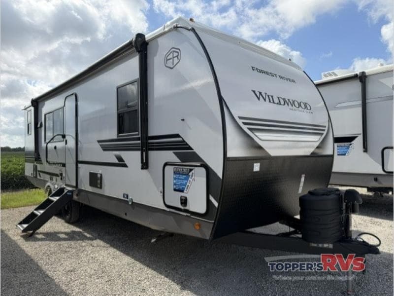 Topper's RVs Amplía su Inventario de Remolques Heritage Glen con Nuevos Travel Trailers Ligeros