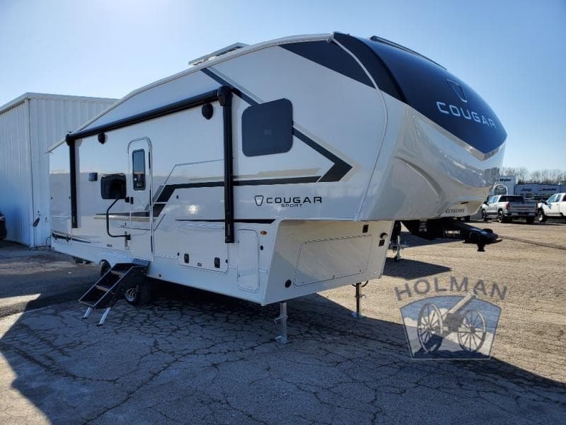 Holman RV continúa ofreciendo un inventario diverso de vehículos recreativos y servicios en Batavia, Ohio