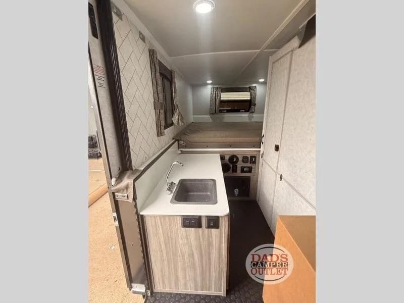 Dad's Camper Outlet Gulfport Expande su Inventario de RV con Modelos TrailManor y Servicios para el Sur de Mississippi