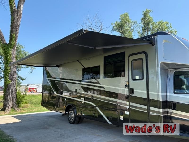 Wade's RV amplía su inventario de autocaravanas 2026, incluidos los modelos Coachmen Concord, en Oklahoma y Misuri