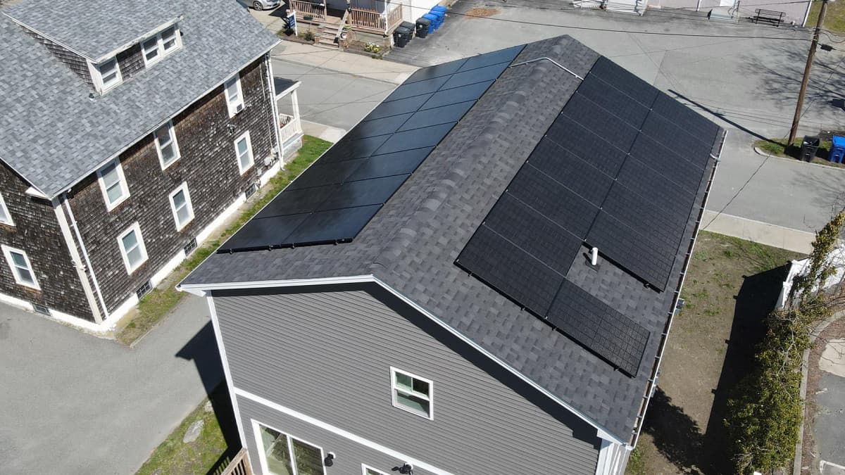 Sunfinity Power & Roofing revoluciona la instalación solar en Massachusetts y Rhode Island con soluciones accesibles