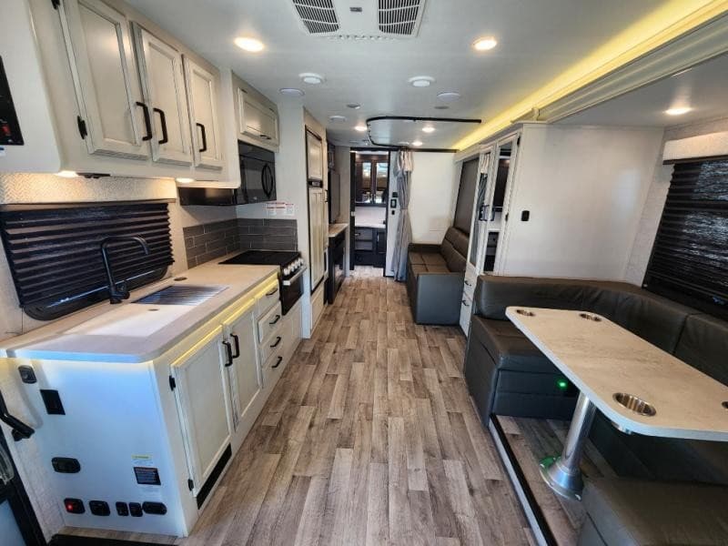 Hilltop Camper & RV amplía su inventario de vehículos recreativos seminuevos en todo Minnesota